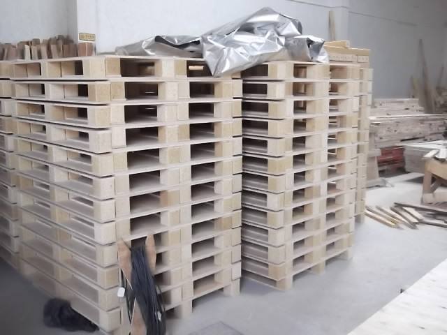 真空熏蒸免检木底托 (8)